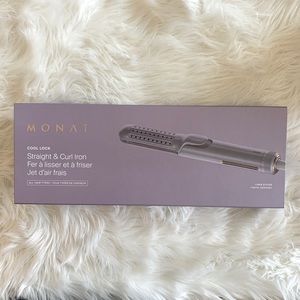 Monat Straight & Curl wand. New Never used. With original packaging